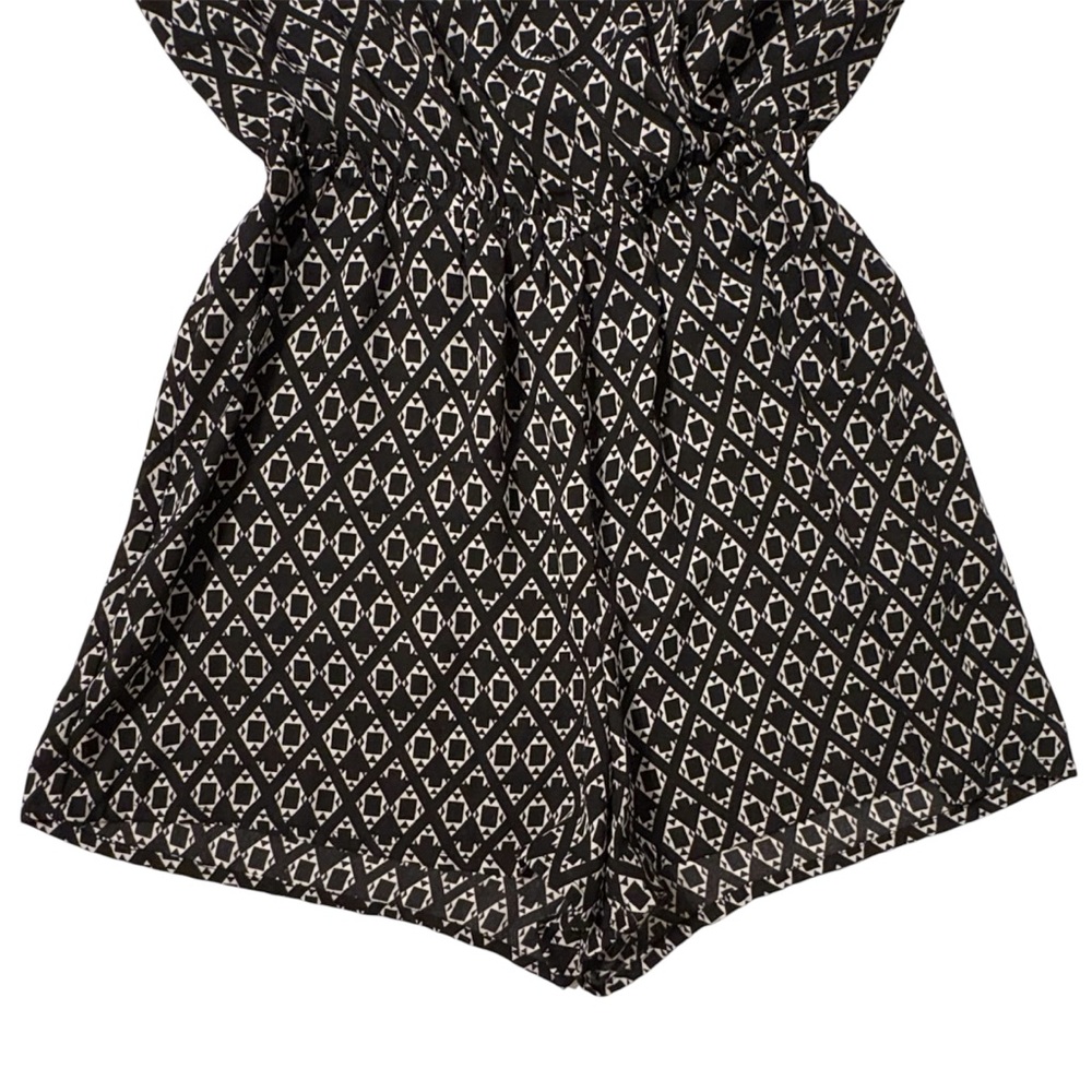 H & M Coachella Boho Festival Black & White Romper Long Sleeves w/Fringe Size 4 - Picture 4 of 7